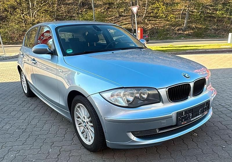 Gebraucht BMW 118 122 PS (89 kW) 2008 Blau Kleinwagen