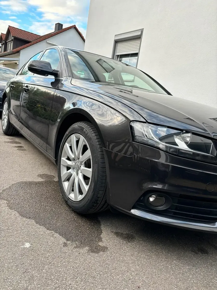 Gebraucht Audi A4 Comfort 210 PS (154 kW) 2011 Braun Limousine