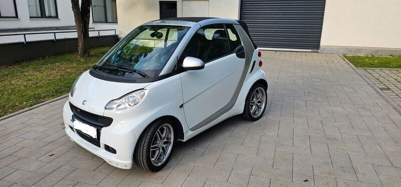 Weiß Gebraucht 2010 Smart ForTwo Cabrio Brabus Cabrio | 6.700 € (Fairer Preis) - Bild 1/4