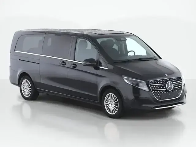 Gebraucht Mercedes V300 Avantgarde 237 PS (174 kW) 2025 Obsidianschwarz Van / Kleinbus