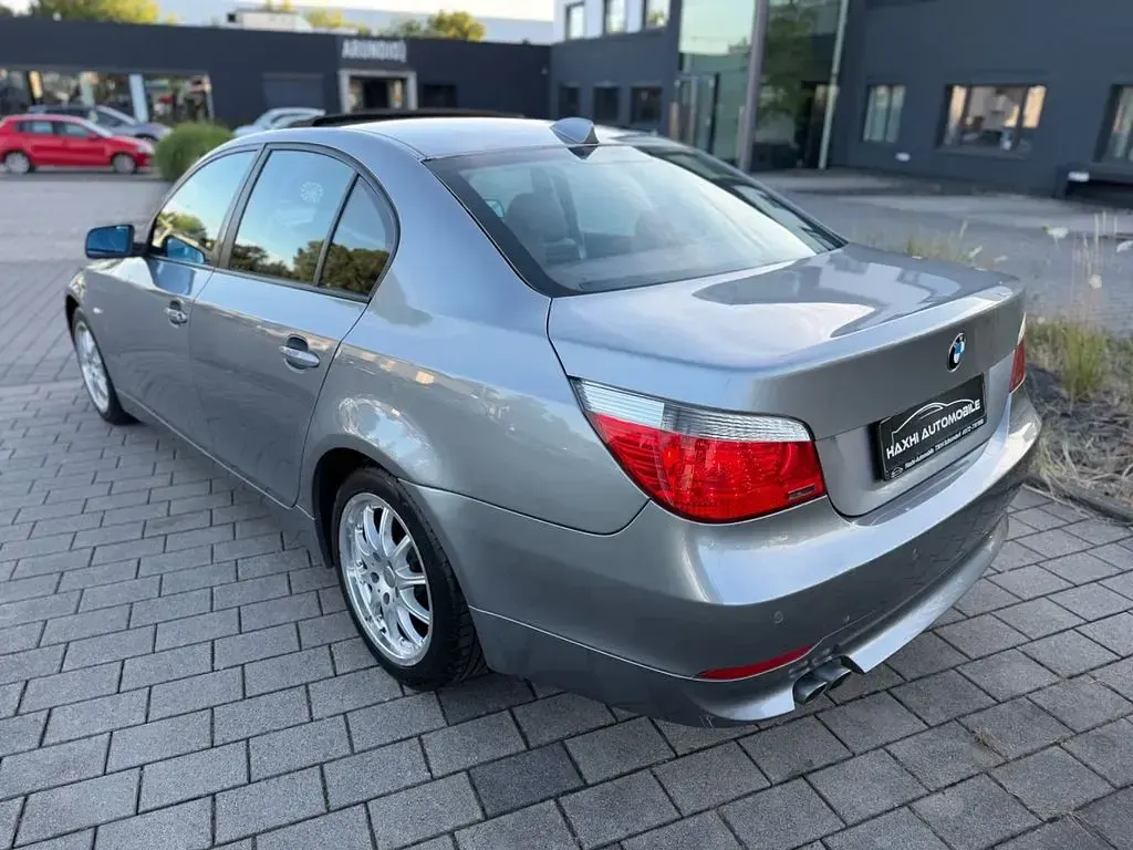 Gebraucht BMW 530 218 PS (160 kW) 2004 Grau Limousine