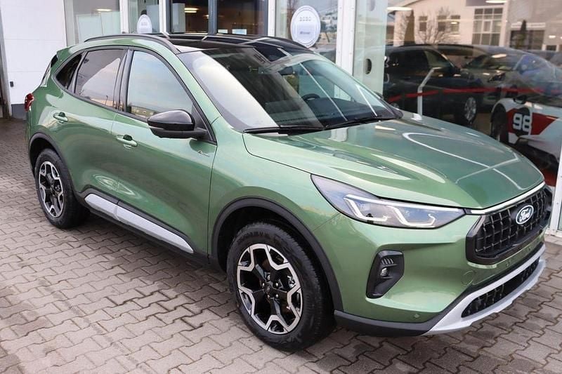 Neu Ford Kuga Active X 242 PS (177 kW) 2026 Bursting green metallic SUV