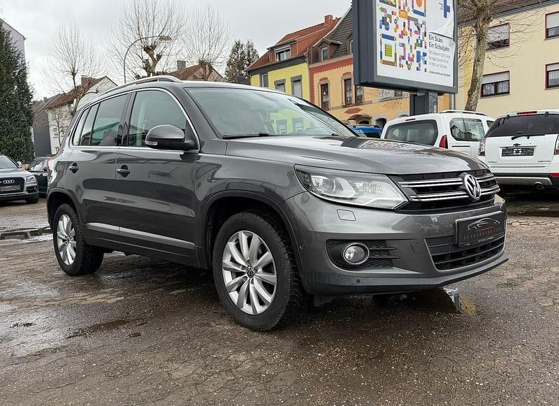 Gebraucht VW Tiguan 140 PS (102 kW) 2012 Grau SUV