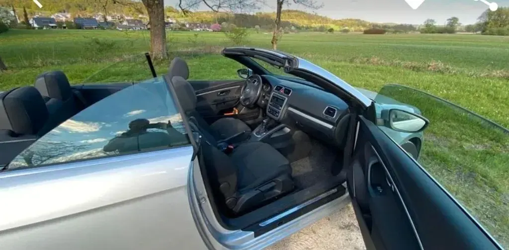 Usata VW Eos 140 CV (102 kW) 2012 Argento Cabrio