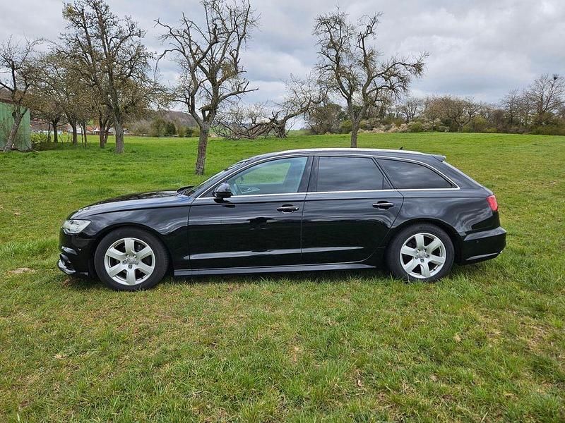 Gebraucht Audi A6 Ambiente 190 PS (139 kW) 2017 Schwarz Kombi