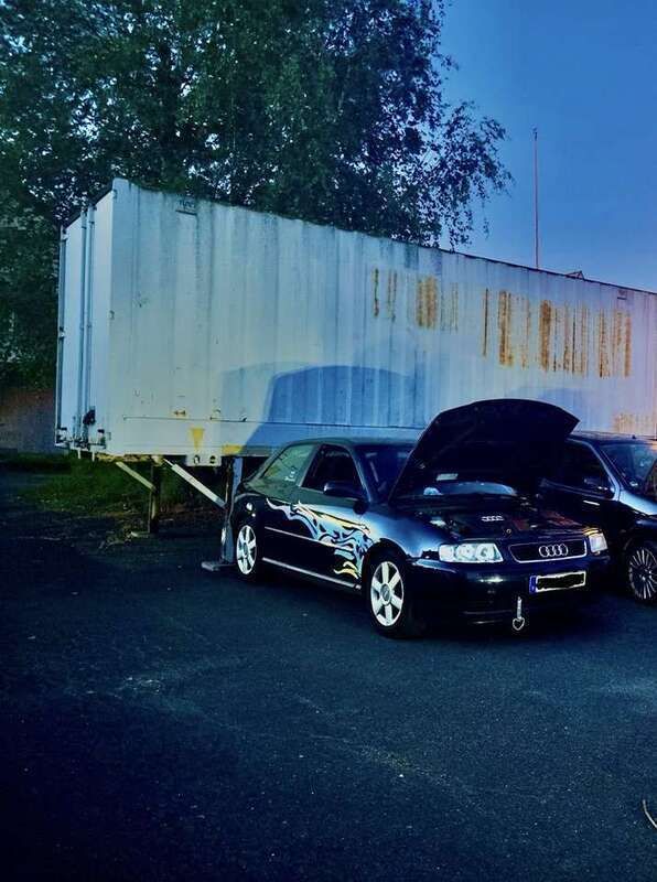 Schwarz Gebraucht 2002 Audi A3 Ambiente Kleinwagen | 700 € (Superpreis) - Bild 1/4