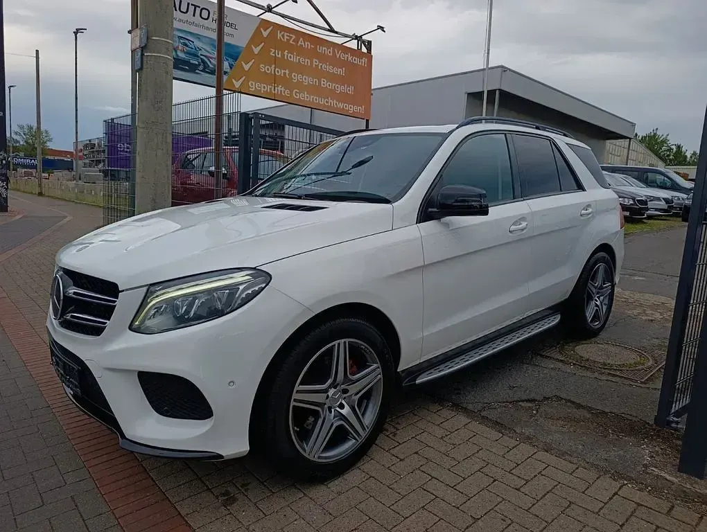 Gebraucht Mercedes GLE350 AMG line 258 PS (189 kW) 2015 Weiß SUV