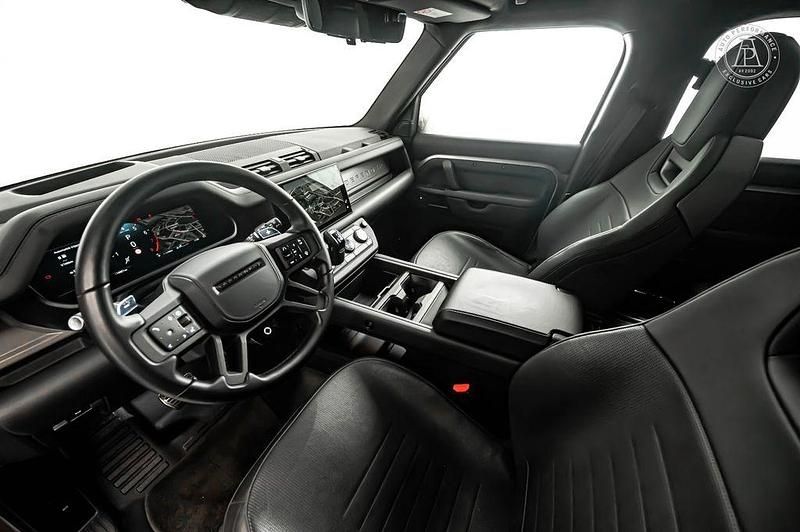 Gebraucht Land Rover Defender 635 PS (467 kW) 2025 Braun SUV