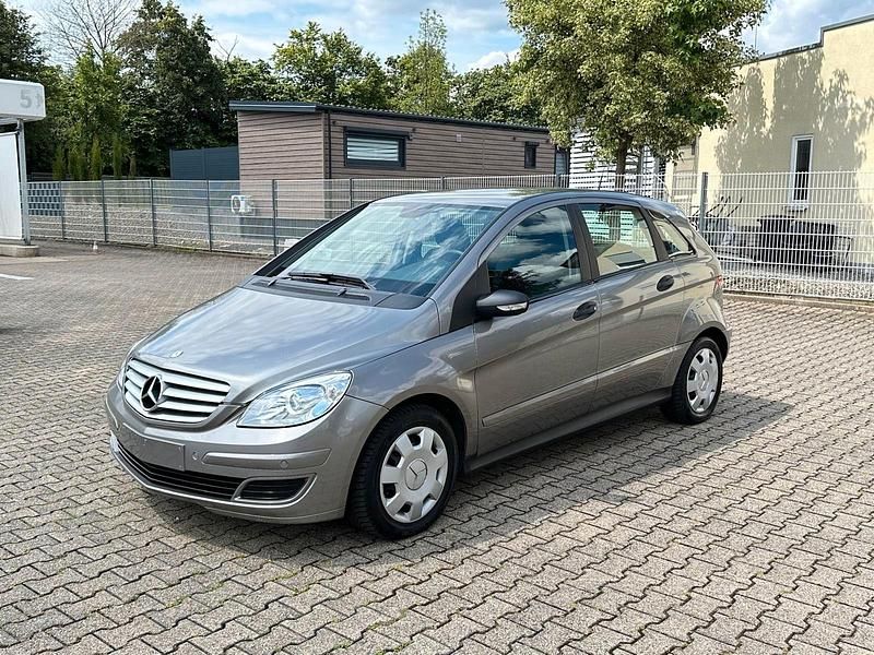 Gebraucht Mercedes B180 109 PS (80 kW) 2007 Grau Van / Kleinbus