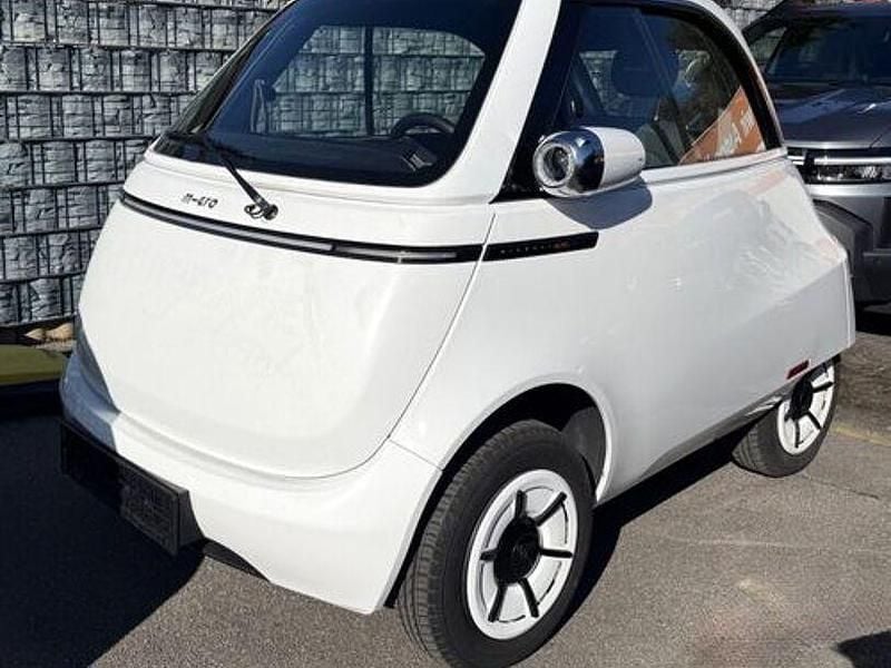 Usado Micro Microlino 13 kW (18 HP) 2024 Branco Citadino