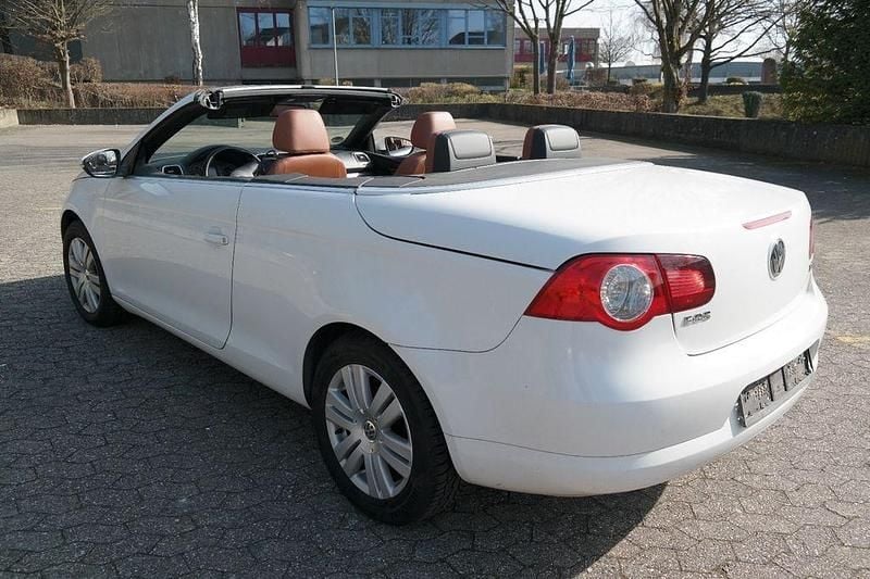 Gebraucht VW Eos Style 122 PS (89 kW) 2009 Weiß Cabrio