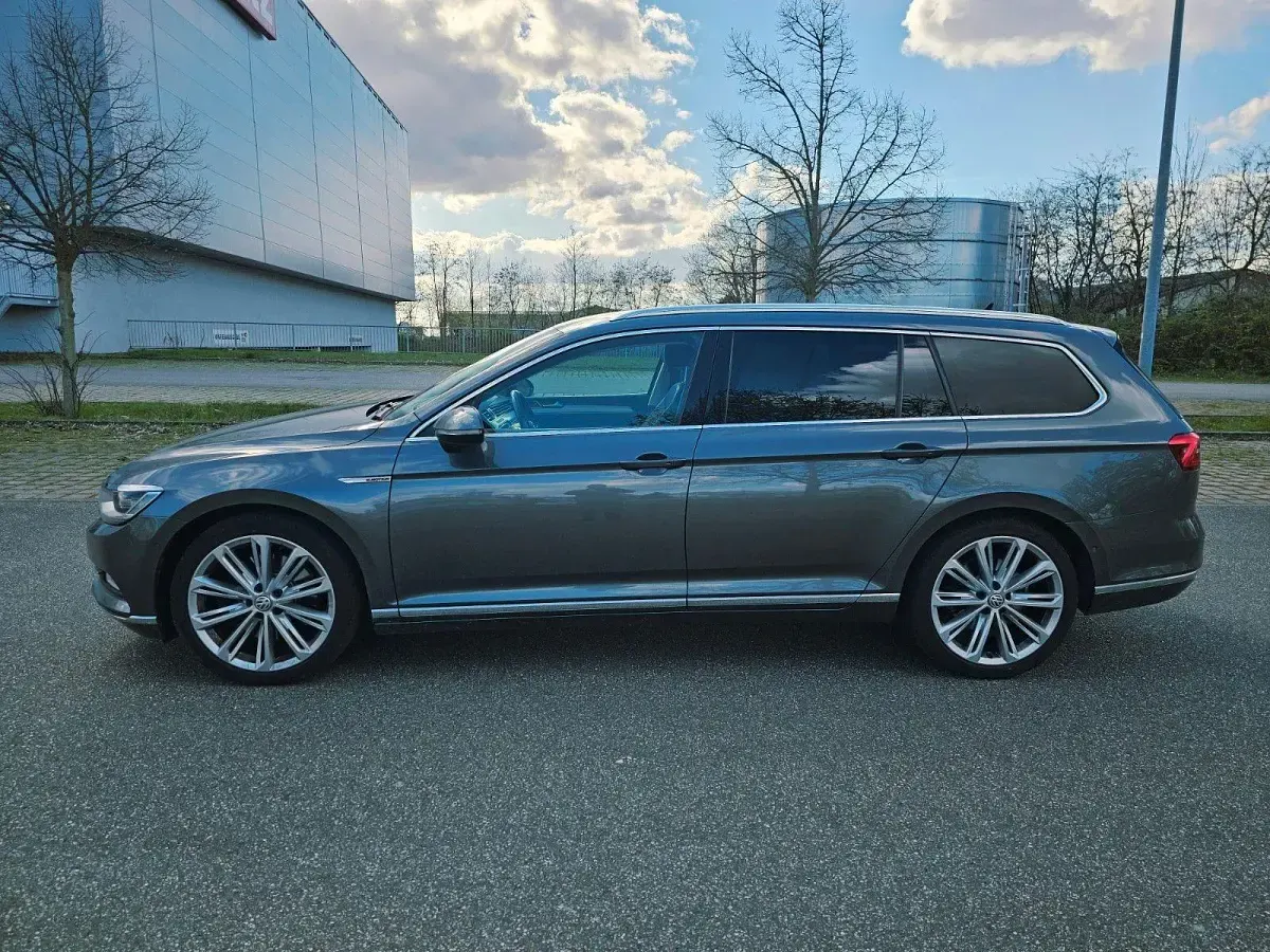Gebraucht VW Passat Highline 239 PS (175 kW) 2015 Grau Kombi