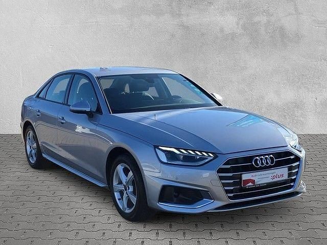 Gebraucht Audi A4 Advanced 163 PS (119 kW) 2024 Florettsilber metallic Limousine