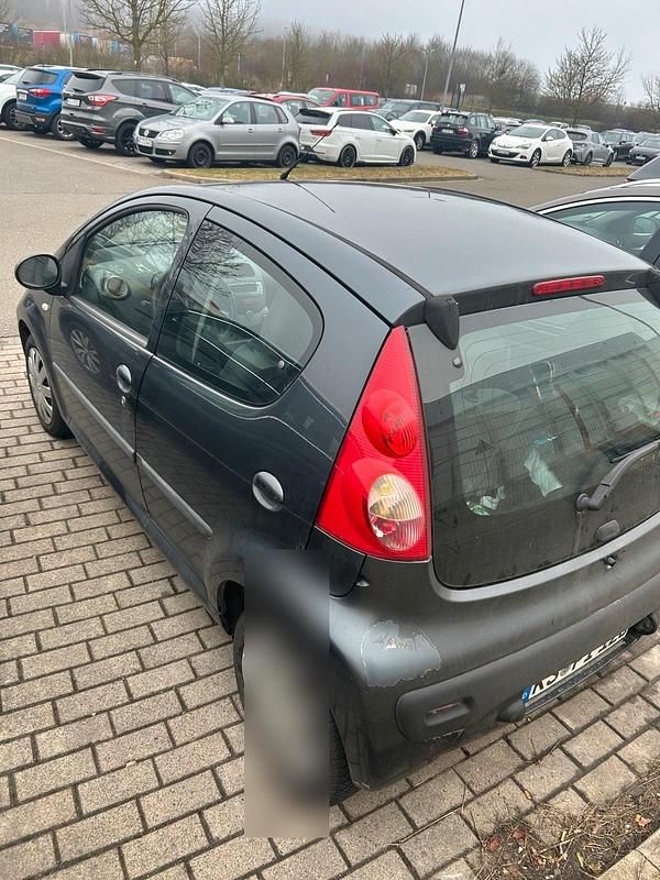 Gebraucht Peugeot 107 68 PS (50 kW) 2005 Grau Kleinwagen