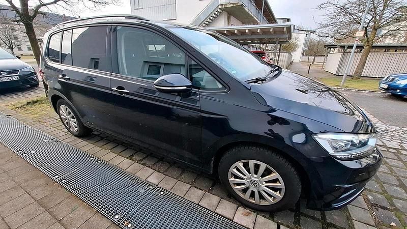 Gebraucht VW Touran 150 PS (110 kW) 2018 Schwarz Van / Kleinbus