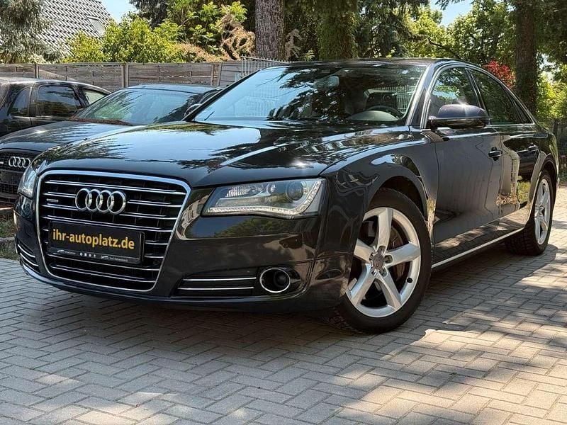 Gebraucht Audi A8 Ambiente 371 PS (272 kW) 2010 Grau Limousine