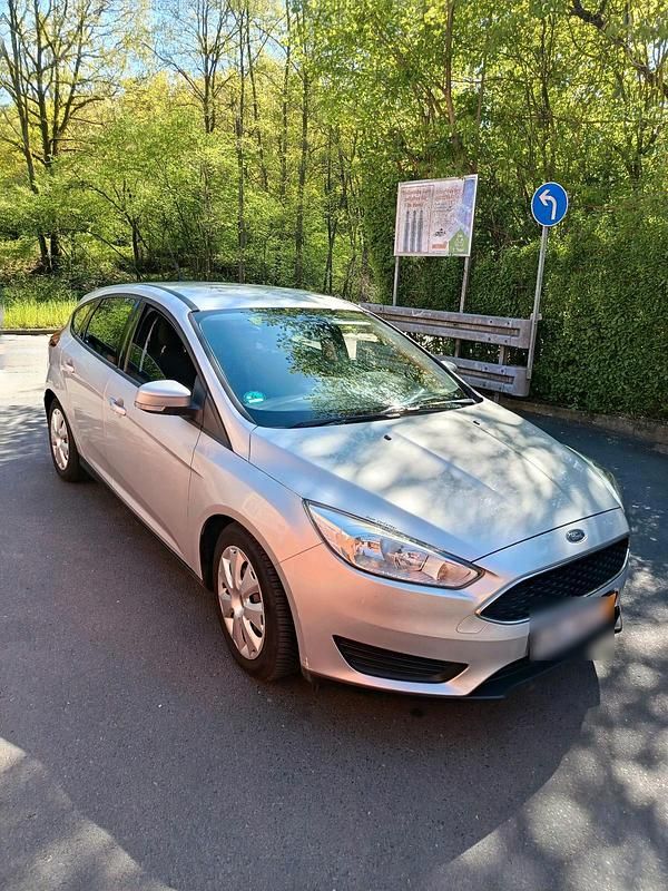 Usata Ford Focus 100 CV (73 kW) 2015 Argento Berlina