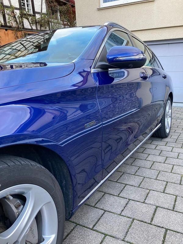 Gebraucht Mercedes C350e 211 PS (155 kW) 2017 Blau Kombi