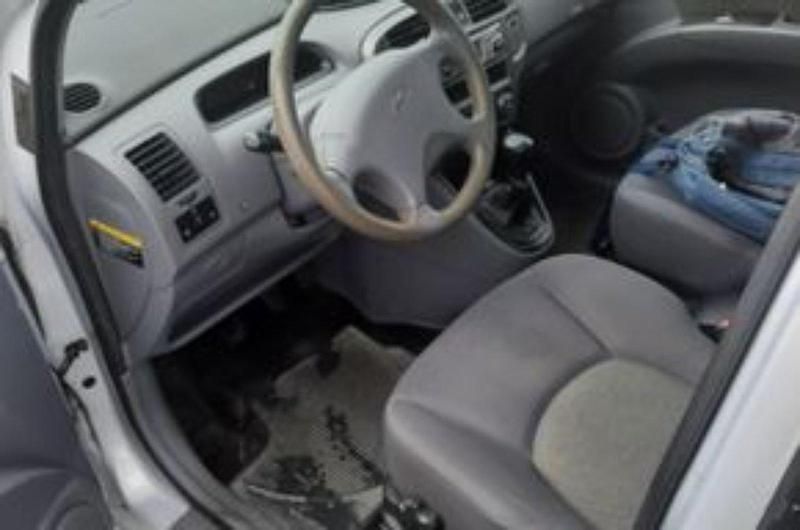 Gebraucht Hyundai Matrix 100 PS (73 kW) 2005 Andere farben Van / Kleinbus