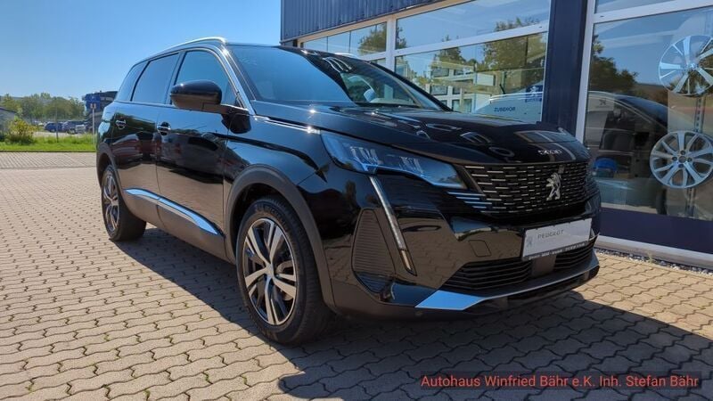 Gebraucht Peugeot 5008 Allure 131 PS (96 kW) 2021 Schwarz Van / Kleinbus