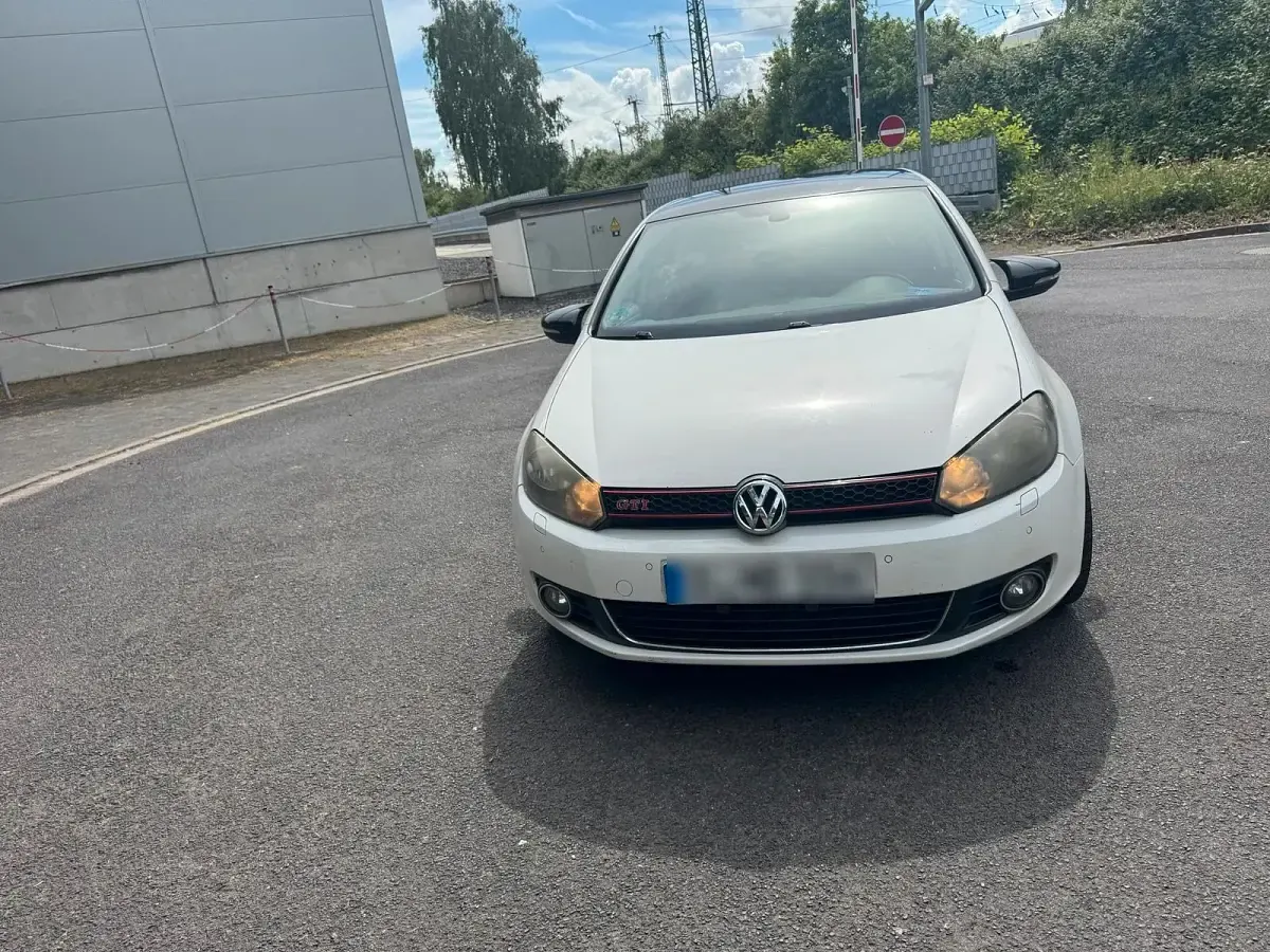 Gebraucht VW Golf VI Highline 160 PS (117 kW) 2009 Weiß Kleinwagen
