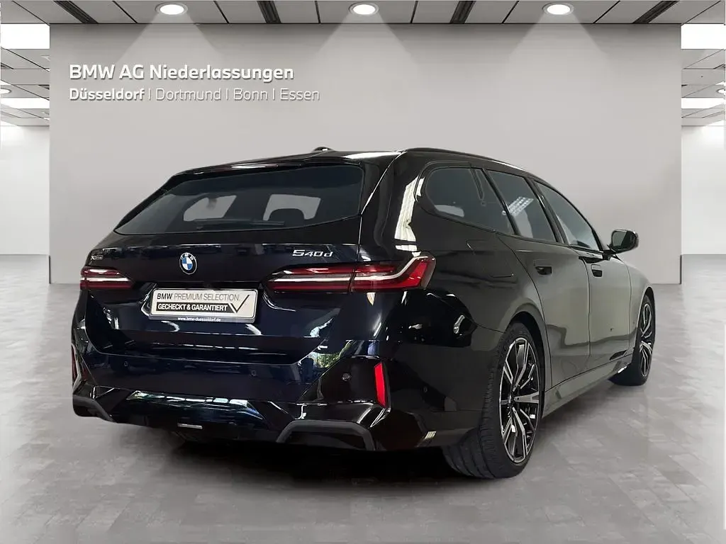 Gebraucht BMW 540 M Sport 286 PS (210 kW) 2025 Schwarz Kombi