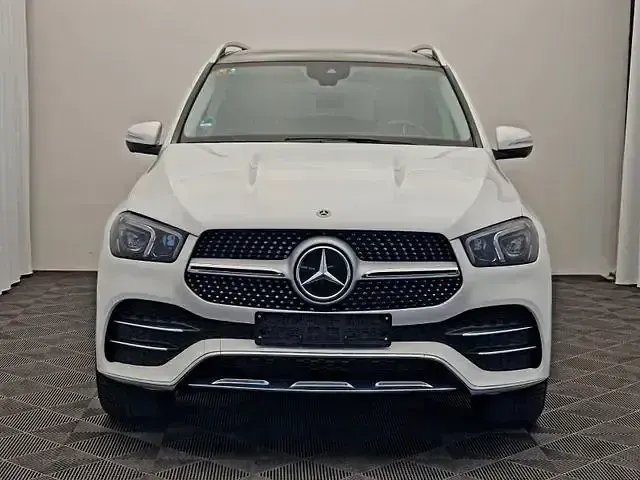 Gebraucht Mercedes GLE300 AMG 245 PS (180 kW) 2024 Weiß SUV