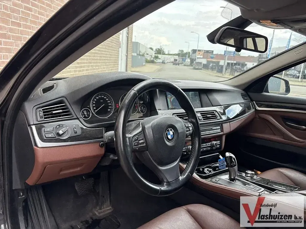 Gebraucht BMW 530 Executive 258 PS (189 kW) 2011 Schwarz Kombi