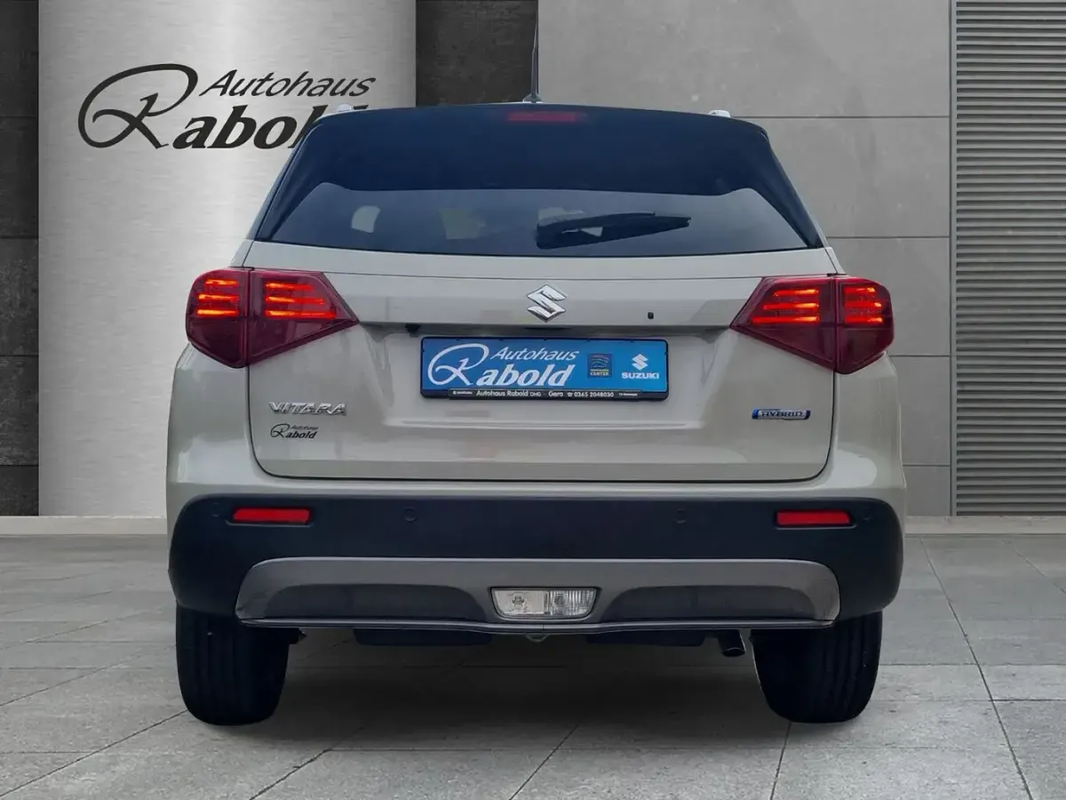 Neu Suzuki Vitara Comfort 110 PS (80 kW) 2026 Savannah ivory/cosmic black (beige) SUV