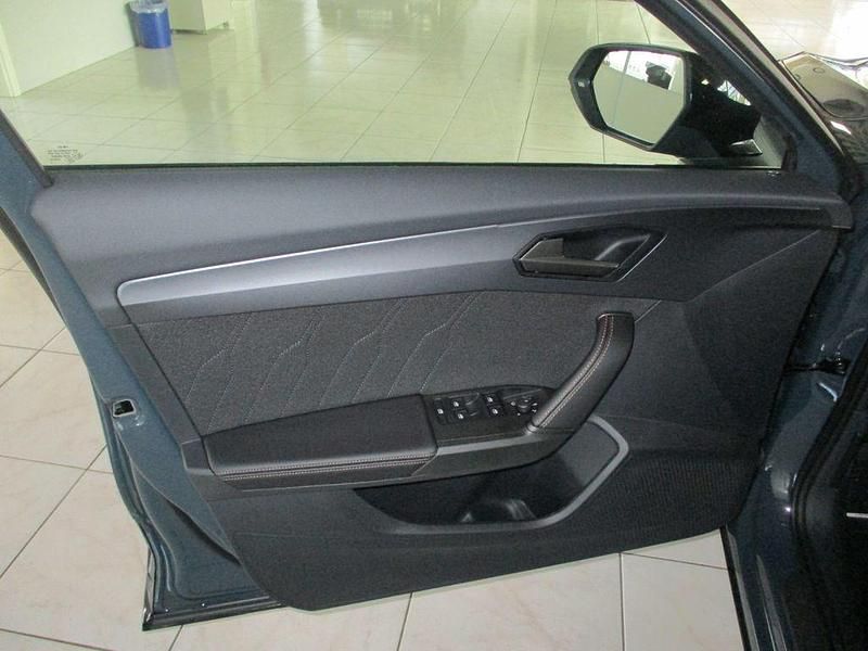 Neu Cupra Formentor 150 PS (110 kW) 2025 Blau SUV