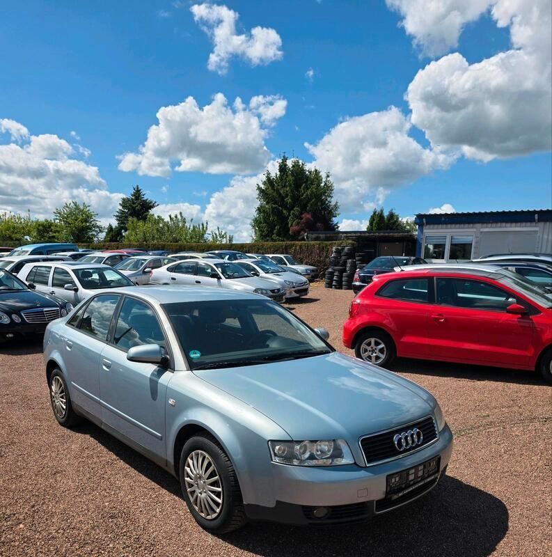 Gebraucht Audi A4 131 PS (96 kW) 2003 Blau Limousine