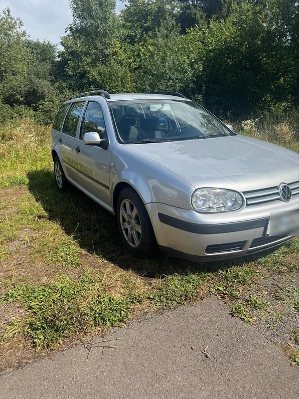 Gebraucht 2005 VW Golf IV Kombi | 1.999 € (Fairer Preis) - Bild 1/4