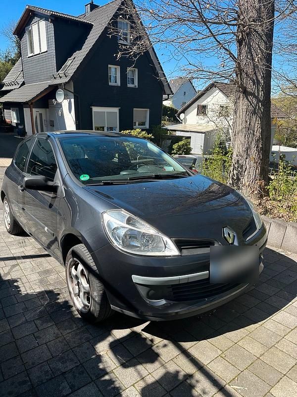 Second-hand Renault Clio II 2007 Hatchback