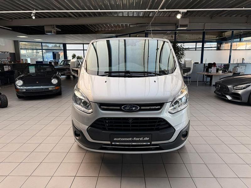Gebraucht Ford Tourneo Titanium 131 PS (96 kW) 2016 Polarsilbermet. Van / Kleinbus