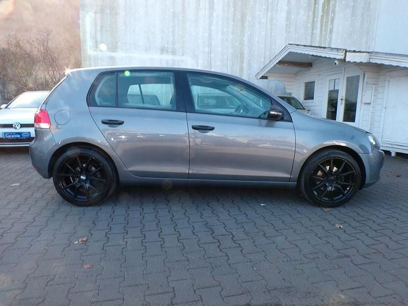 Gebraucht VW Golf VI Trendline 86 PS (63 kW) 2011 Grau Kleinwagen