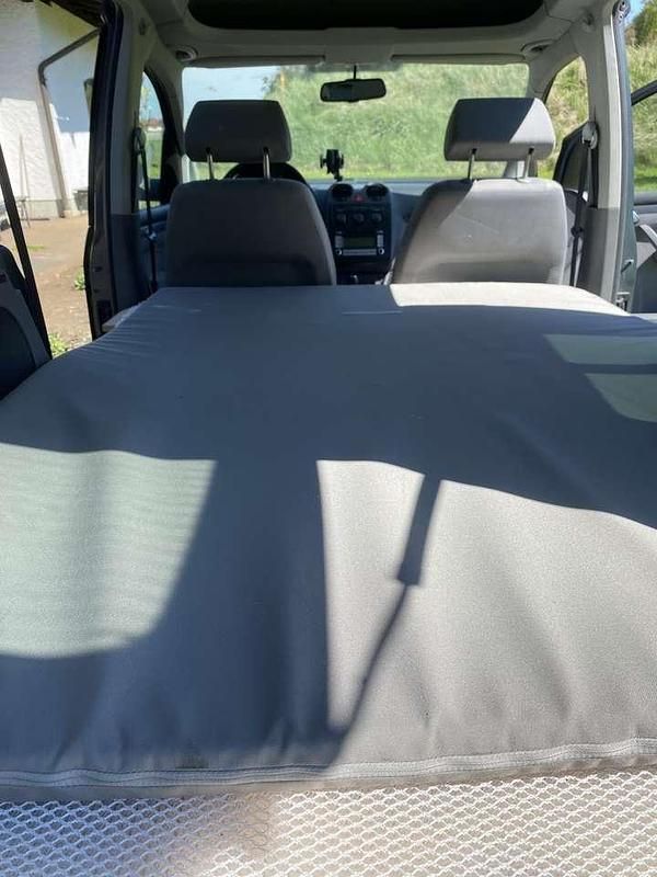 Second-hand VW Caddy Life 105 CP (77 kW) 2009 Monovolum