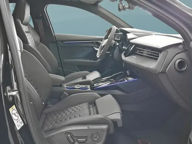 Neu Audi RS3 Sportback 400 PS (294 kW) 2026 Schwarz Kleinwagen