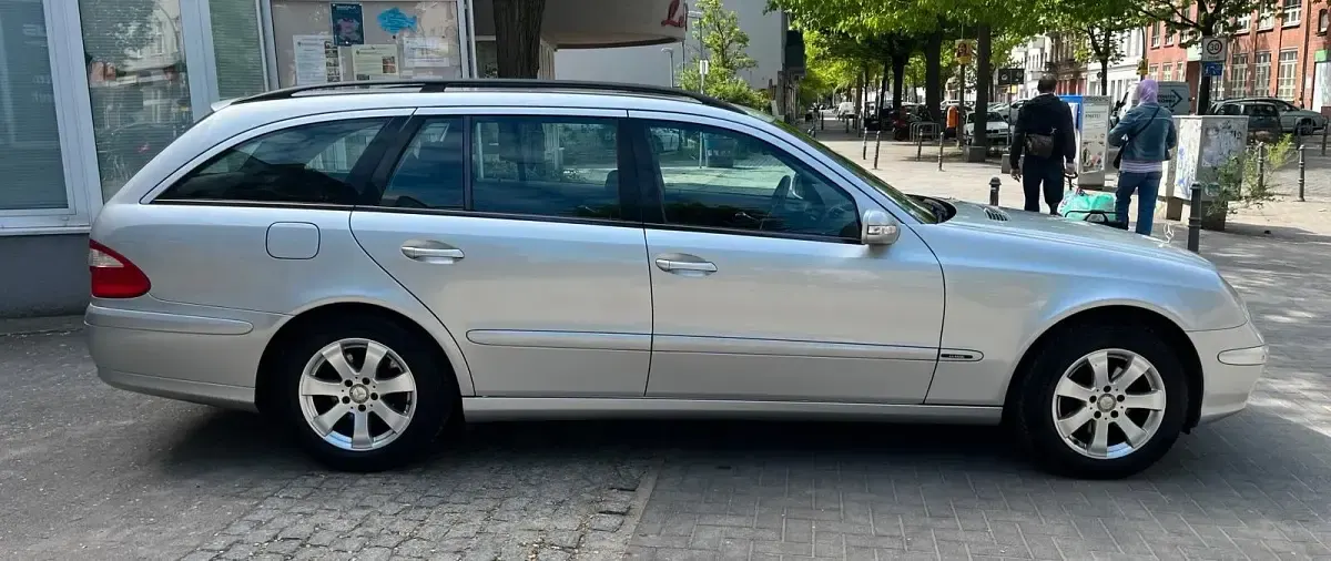 Gebraucht Mercedes E200 Classic 163 PS (119 kW) 2004 Silber Kombi