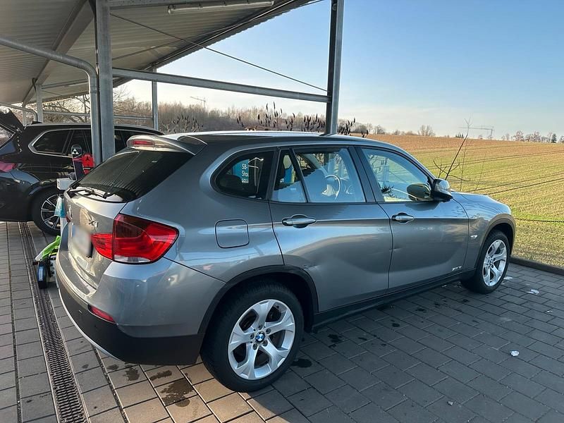 Gebraucht BMW X1 150 PS (110 kW) 2010 Grau SUV