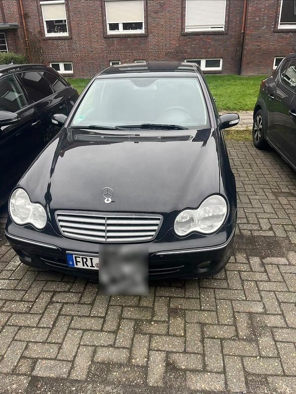 Gebraucht Mercedes C180 Elegance 143 PS (105 kW) 2005 Schwarz Limousine