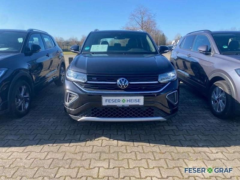 Gebraucht VW T-Cross R-line 116 PS (85 kW) 2024 Deep black perleffekt SUV