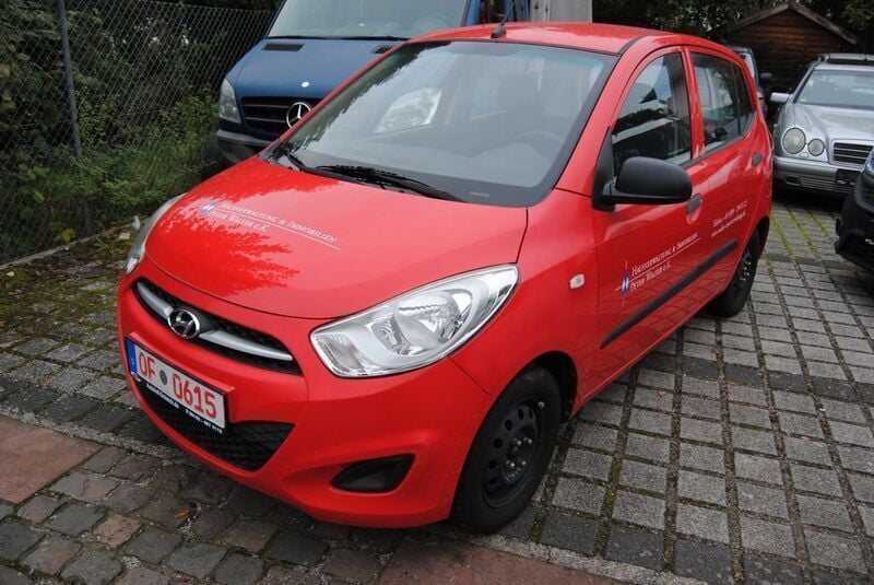 Rot Gebraucht 2012 Hyundai i10 Edition Kleinwagen | 2.980 € (Guter Preis) - Bild 1/4