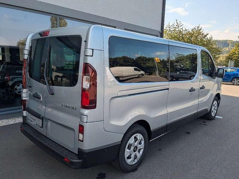 Neu Renault Trafic 150 PS (110 kW) 2025 Highland grey Van / Kleinbus
