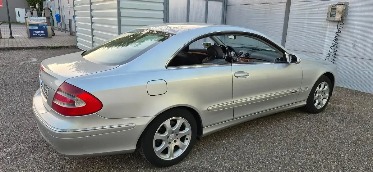 Gebraucht Mercedes CLK240 170 PS (125 kW) 2002 Silber Coupé