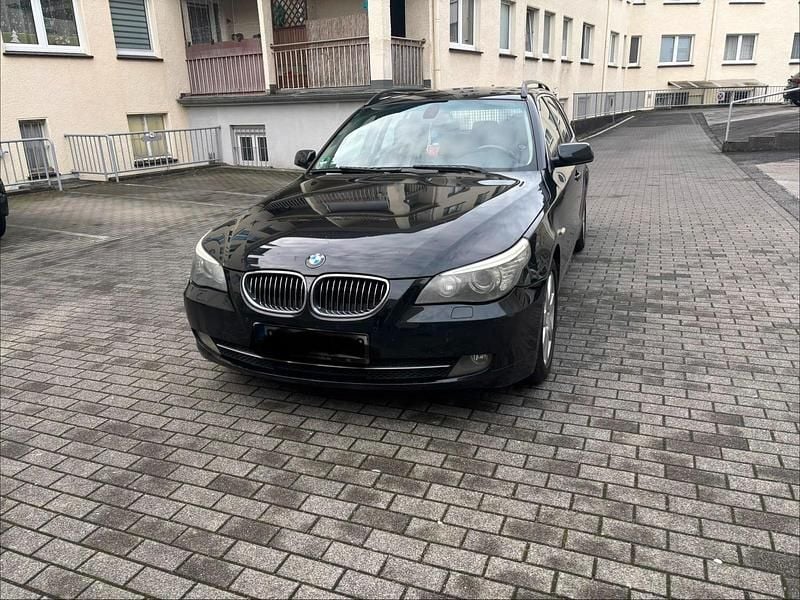 Schwarz Gebraucht 2009 BMW 525 Kombi | 3.600 € (Superpreis) - Bild 1/4