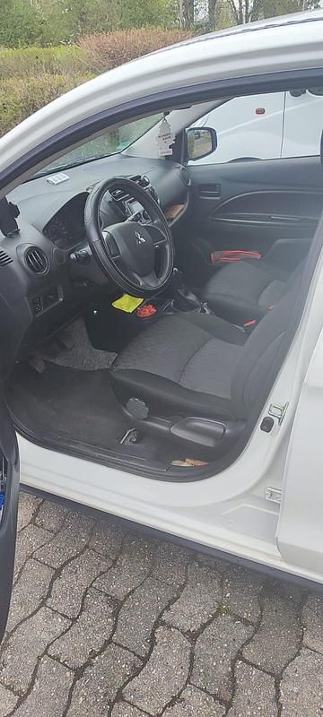 Second-hand Mitsubishi Space Star 80 CP (58 kW) 2020 Alb Hatchback