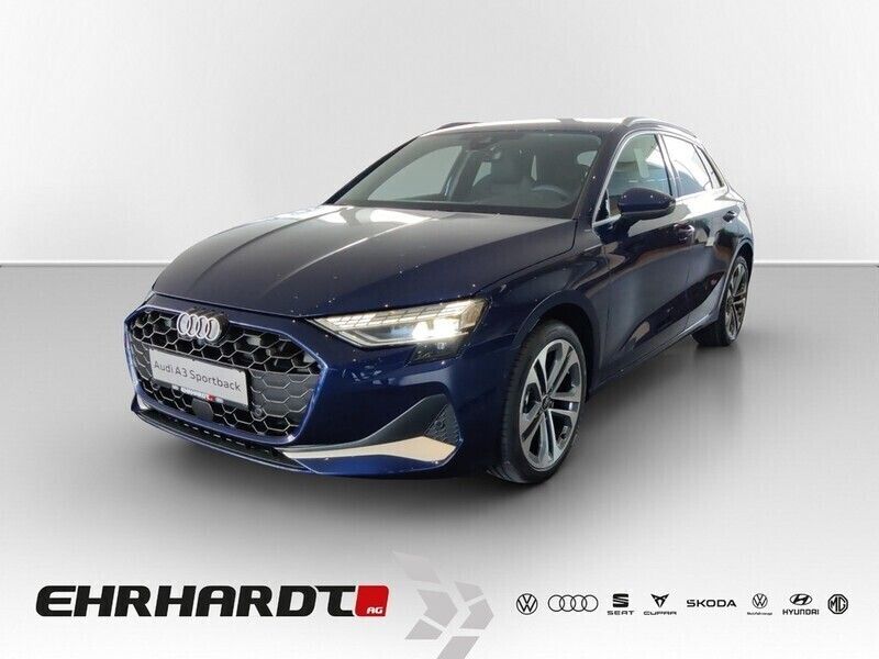 Blau Gebraucht 2022 Audi A3 Sportback Advanced Plus Limousine | 39.490 € - Bild 1/4
