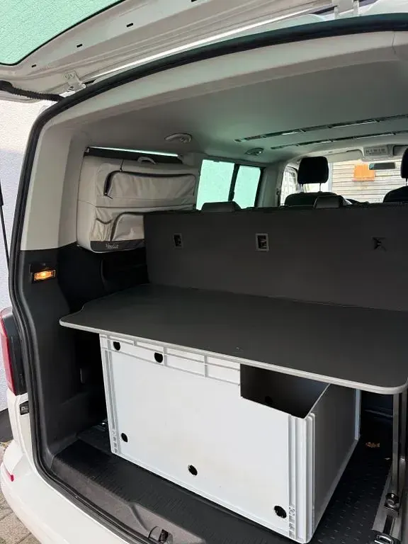 Gebraucht VW Multivan 114 PS (83 kW) 2019 Schwarz Van / Kleinbus