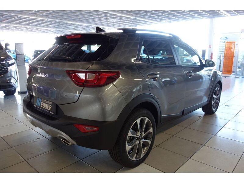 Neu Kia Stonic Edition 7 101 PS (74 kW) 2025 Grau SUV