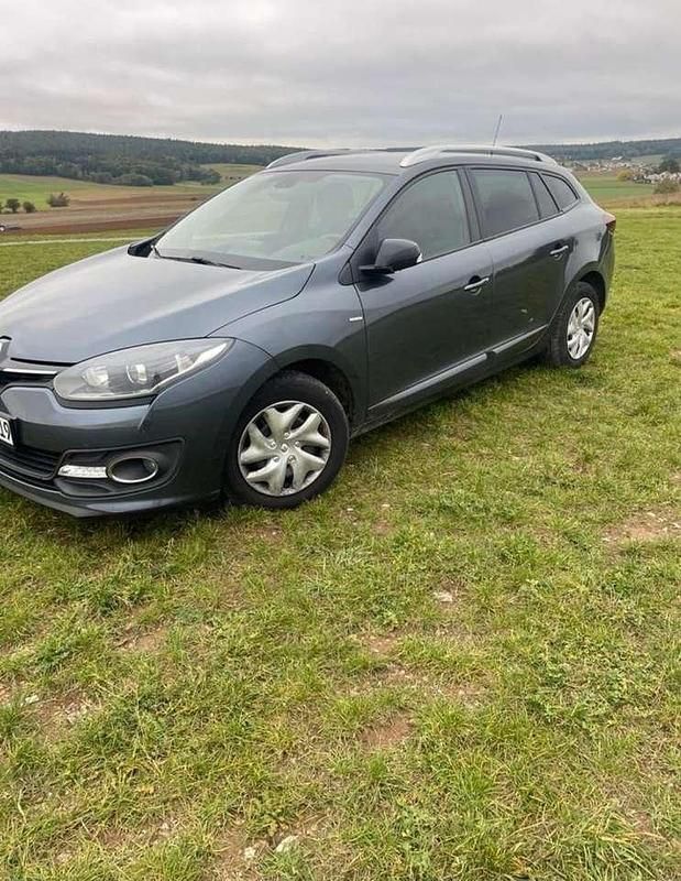 Gebraucht 2015 Renault Mégane Intens Limousine | 7.000 € (Fairer Preis) - Bild 1/4